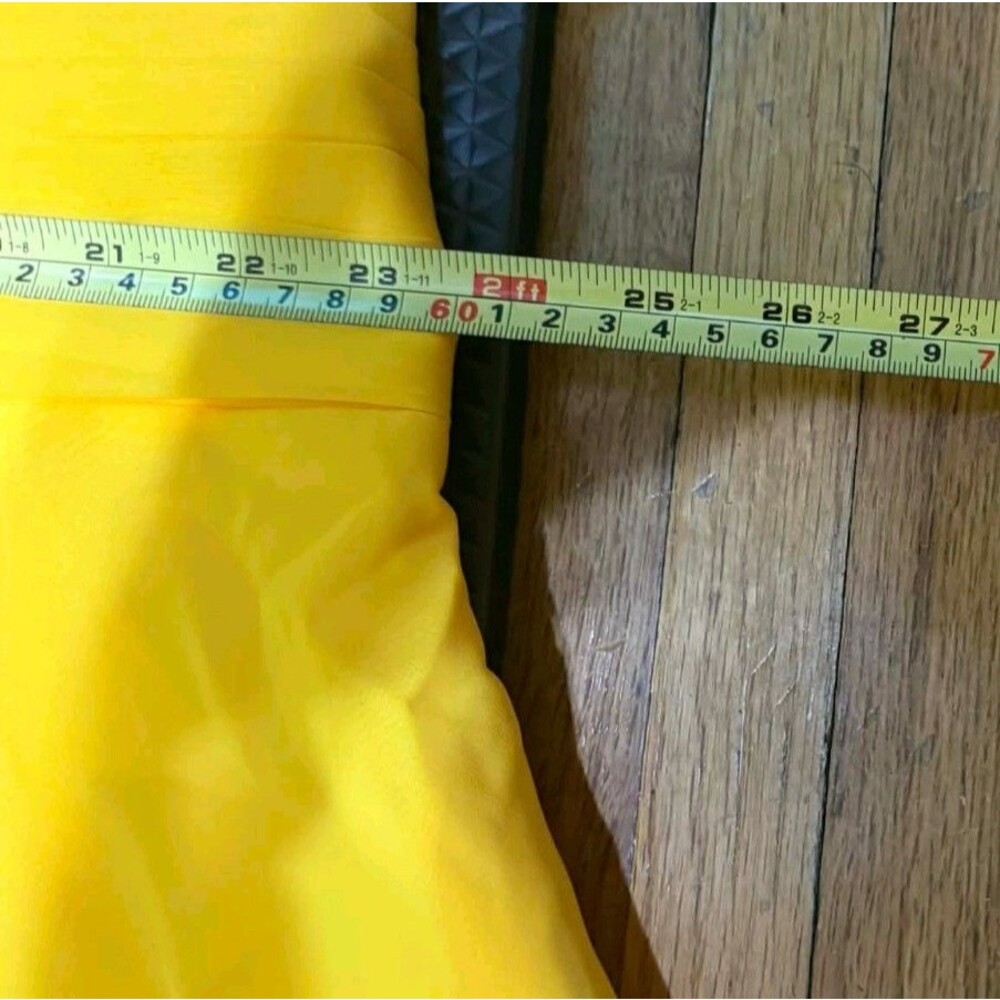 Cicinia Women's Size 26 Yellow Gown 48-inch Length, 24-inch Waist - Picture 4 of 12